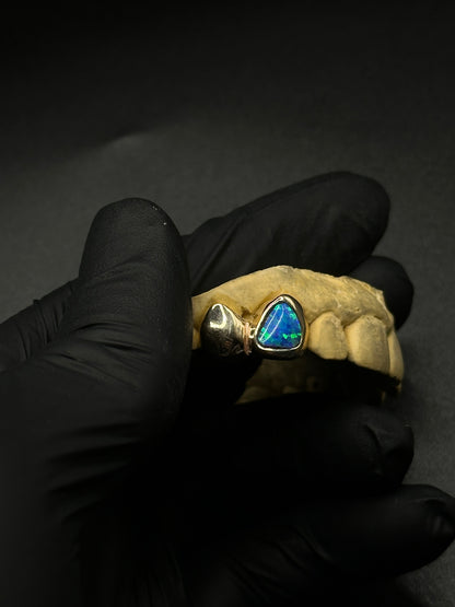 GOLD CAP WITH OPAL