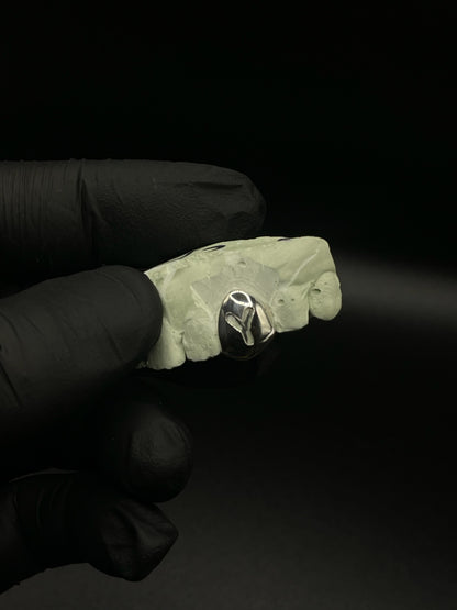 SILVER 925 CAP WITH CUSTOM DESING